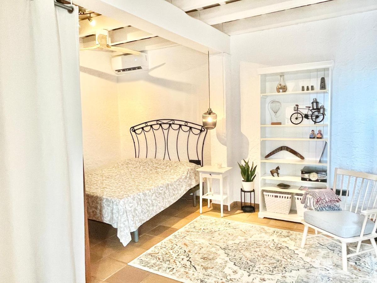 Villa Only Adults 2 Pax - Piscina Privada - A/C - Wifi - Bbq Blanes Exteriör bild